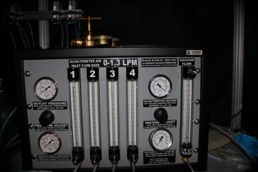 Picture of the front of an olfactometer